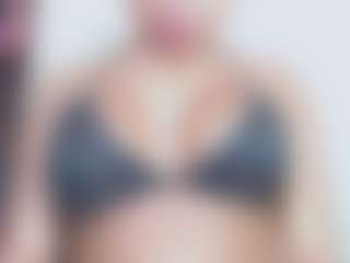 debora-cat's Live Sex Cam Show