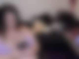 Live cam show with maramaze - Living Room on Camsoda.co