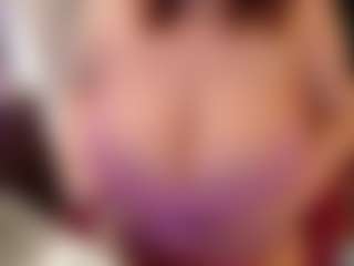 Live cam show with Margocurves - Plussize on Camsoda
