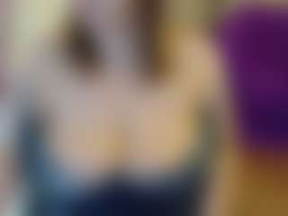 Live cam show with Margocurves - White on luckytryst.com | netherlands