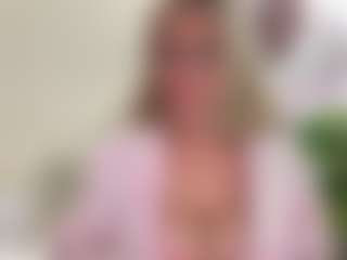 Live cam show with MIlf-Goddess - Granny on justonemore.cc