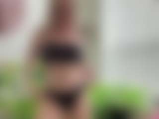 MIlf-Goddess MILF webcam performer live streaming
