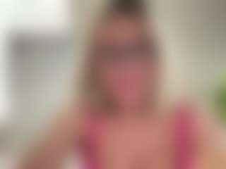 Live cam show with MIlf-Goddess - Glasses on Camsoda