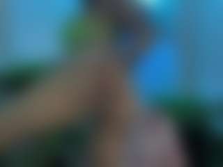 Live cam show with MIlf-Goddess - Fingers on Camsoda