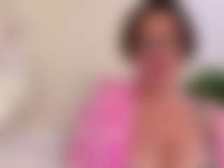 Live cam show with MIlf-Goddess - Blonde Hair Middle Aged on madthumbs