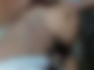clodymalla22's Live Sex Cam Show