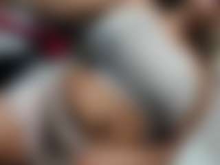 Live cam show with clodymalla22 - Black Hair on Mixed Magazine Live