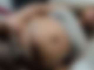 Live cam show with clodymalla22 - Orgasm on Milfs Live
