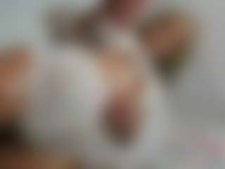 clodymalla22's Live Sex Cam Show