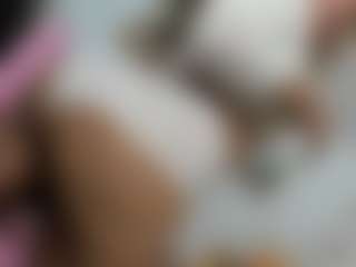 clodymalla22's Live Sex Cam Show