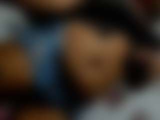 Live cam show with clodymalla22 - Teen (18+) on Camiplay Live