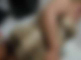 clodymalla22's Live Sex Cam Show