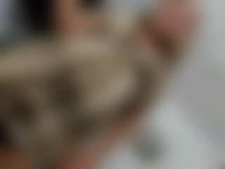 clodymalla22's Live Sex Cam Show