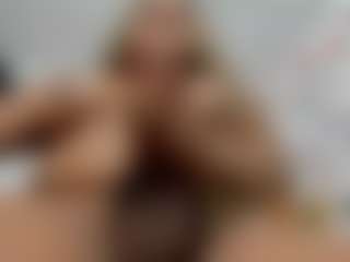 clodymalla22's Live Sex Cam Show