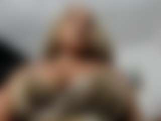 clodymalla22's Live Sex Cam Show