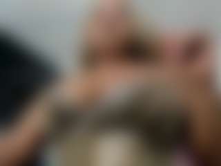 clodymalla22's Live Sex Cam Show