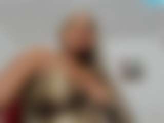 clodymalla22's Live Sex Cam Show