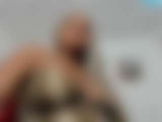 Live cam show with clodymalla22 - Dirty Talk on madthumbs