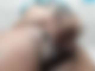clodymalla22's Live Sex Cam Show