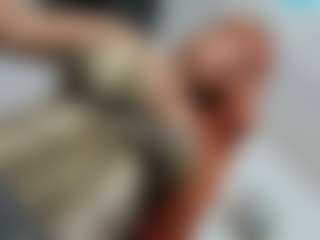 Live cam show with clodymalla22 - Orgasm on Camsoda