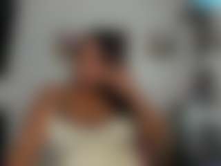 clodymalla22's Live Sex Cam Show