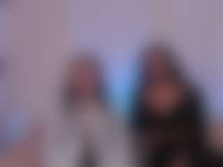 emma-honey22's Live Sex Cam Show