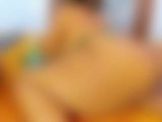 Live cam show with HannyMansonh - Solo on Camsoda