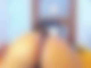 Live cam show with Hanny - Gape on StripNow