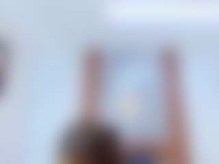 Live cam show with Hanny - Smoking on Camsoda