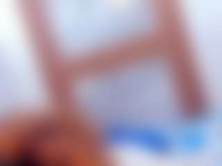 Live cam show with Hanny - Smoking on Fit Hotties
