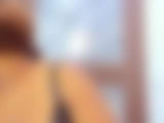 Live cam show with Hanny - Ebony on luckytryst.com | colombia