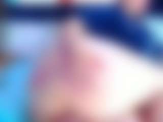 karla-lane18 MILF webcam performer live streaming