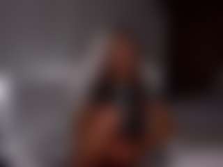 Live cam show with Evelina-fox - Living Room on Camming Site
