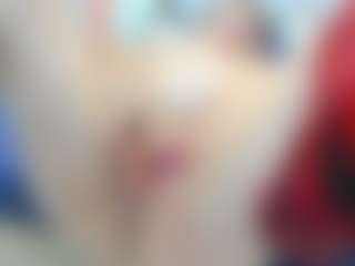 Live cam show with Laura-riley - Latina MILF on friskycurves.com | colombia