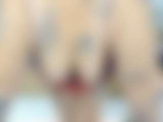 Live cam show with Laura-riley - Blue Eyes on CamClone