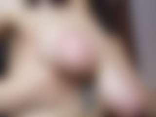 Live cam show with Marcelinee50 - Shaved Pussy on Fit Hotties