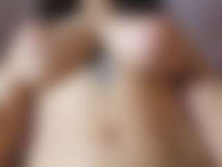 Marcelinee50's Live Sex Cam Show