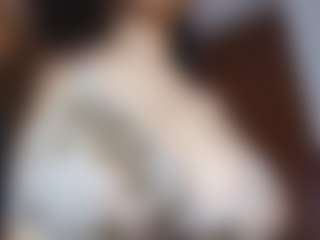 Live cam show with Marcelinee50 - Squirt on StripNow