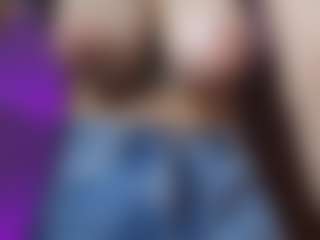 Marcelinee50's Live Sex Cam Show