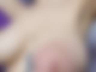 Marcelinee50's Live Sex Cam Show