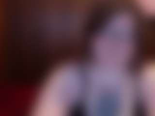 Live cam show with Ramora Rey - Glasses on Camming Site