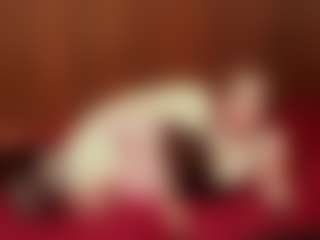 Live cam show with Ramora Rey - Fuck Machine on Camsoda
