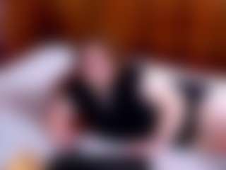 Live cam show with Ramora Rey - Gamer on studioflirtlive.com
