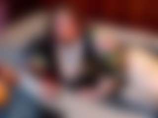Live cam show with Ramora Rey - Gamer Toys on Hubzter Live