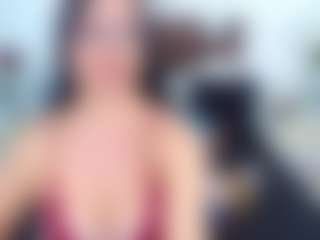 Live cam show with NewYoselinTS - Brown Eyes on madthumbs
