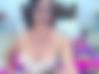 Live cam show with NewYoselinTS - Big Tits on Soda Cam