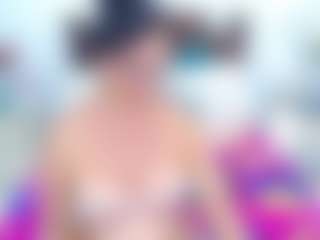 Live cam show with NewYoselinTS - Cumshot on Camsoda