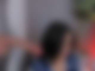 Live cam show with E M E L I E - 89 - Lesbian on AdultVida.com