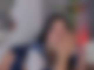 Live cam show with E M E L I E - 89 - Ass Clapping on AdultVida.com