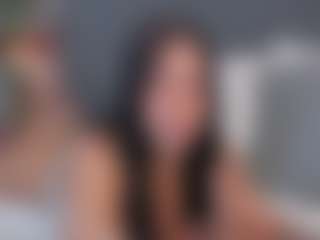 E M E L I E - 89's Live Sex Cam Show